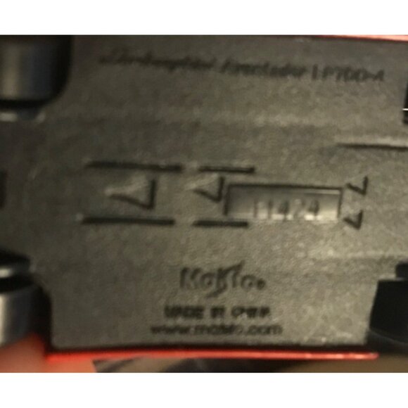 Maisto Set of 2 Red Lamborghini Aventador Cars 2018 1:64 Scale Diecast LP700-4 - Picture 9 of 11